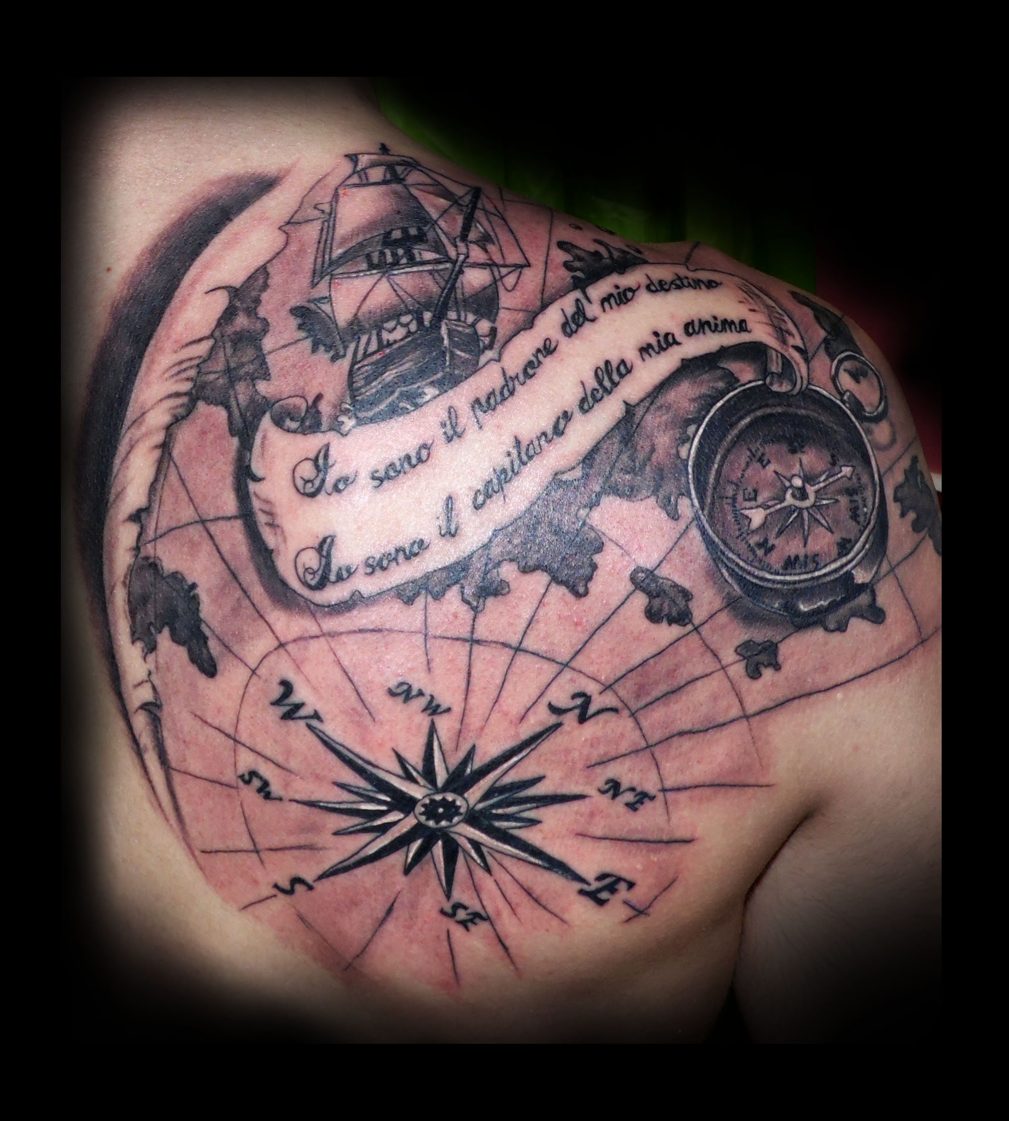 tattoos huesca, tatuajes huesca, tattoo jaca, tattoo brujula, tattoo mapa, tatuaje mapa, tattoo letras
