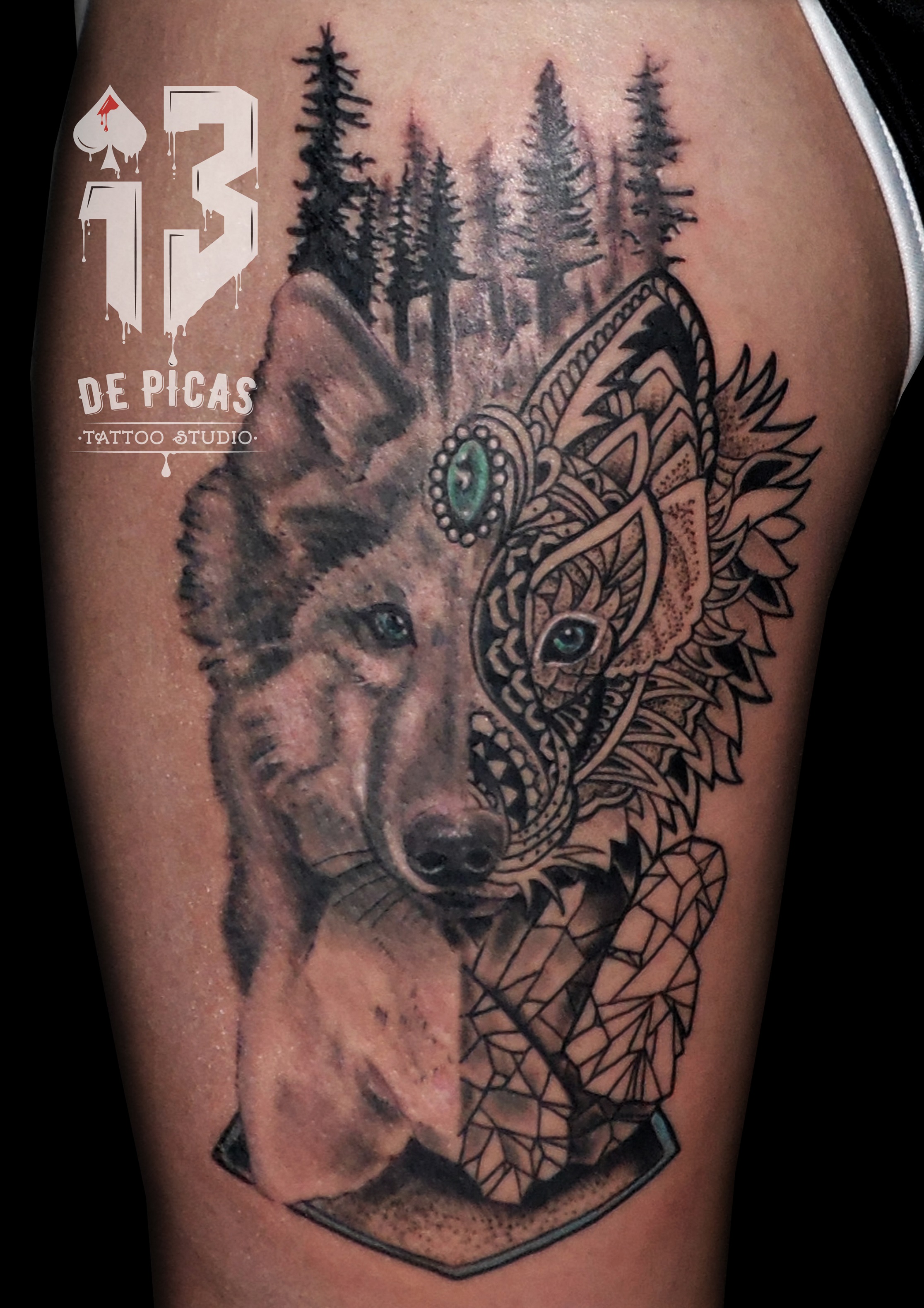 Tattoo Lobo realista cubista mandala 13depicastattoo jaca logo huesca spain tatuajes madein13 trecedepicas muslo pierna